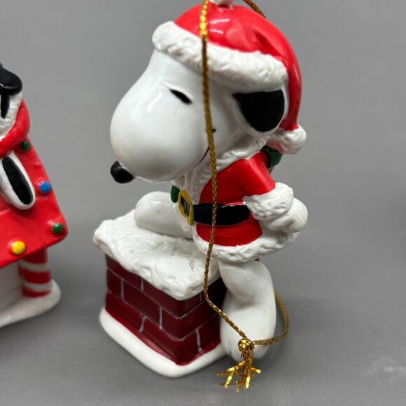 Vintage Peanuts Christmas Ornaments Snoopy Linus Woodstock 1990s Lot of 4 - Picture 5 of 10